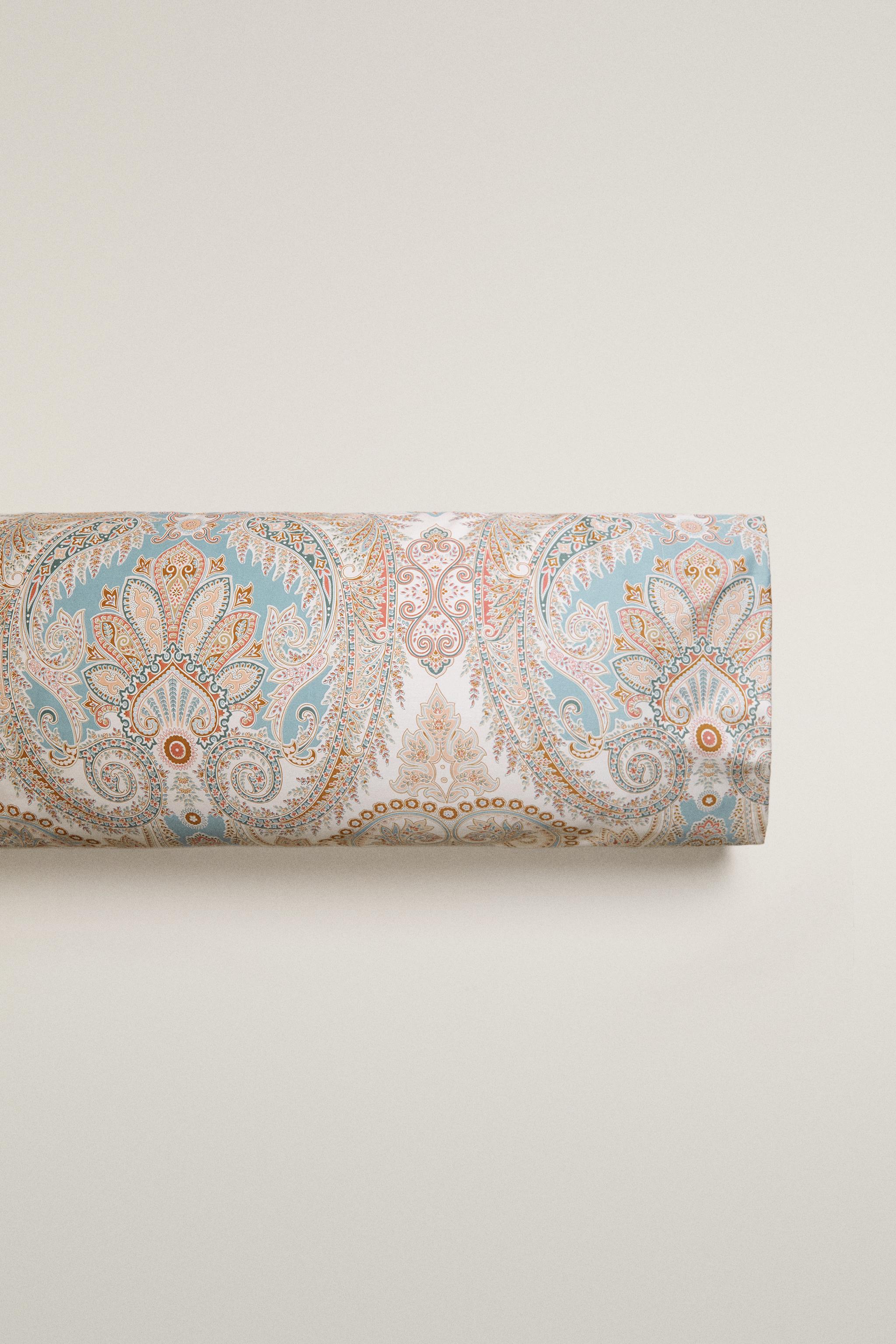TAIE D’OREILLER SATIN PAISLEY